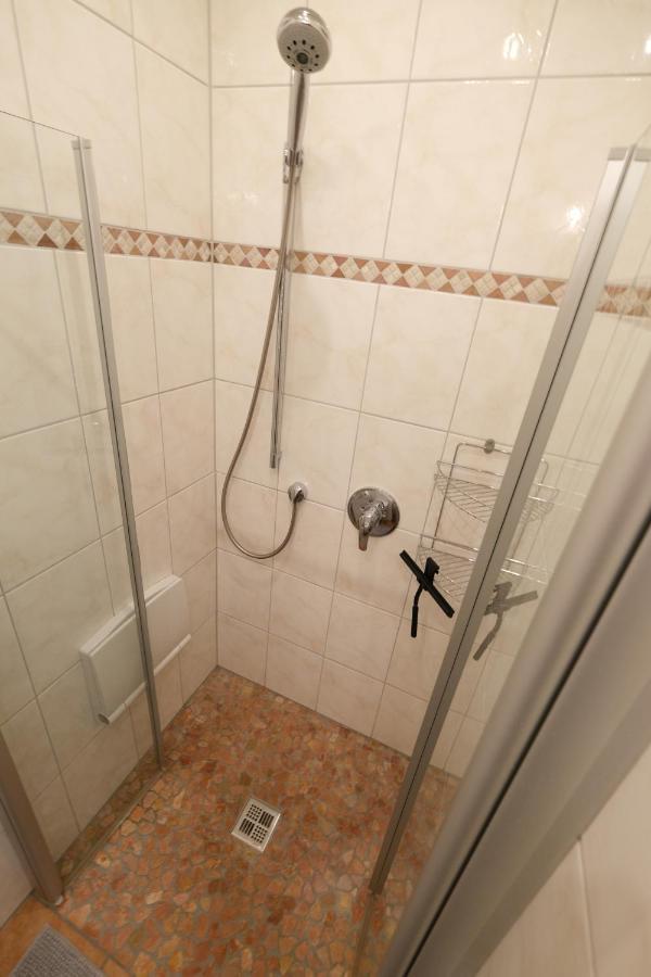 Modern Home Check-In & Chill Down Auf 65 Qm² Bochum Esterno foto